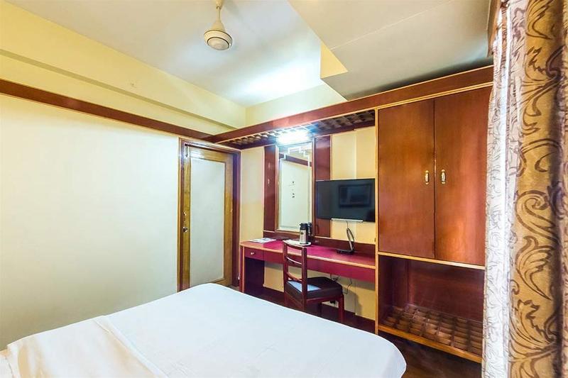 President Hotel Guwahati Buitenkant foto