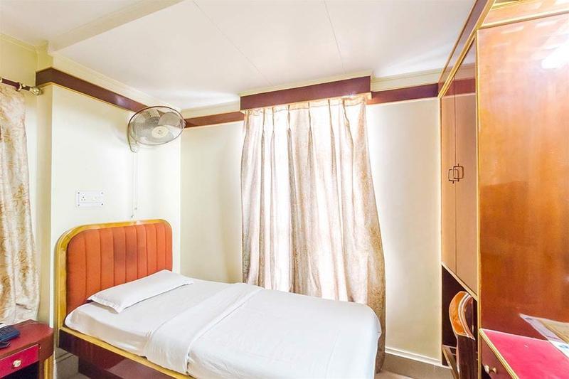 President Hotel Guwahati Buitenkant foto