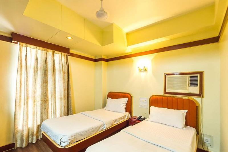 President Hotel Guwahati Buitenkant foto