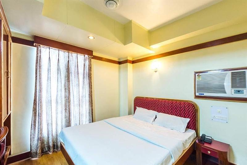 President Hotel Guwahati Buitenkant foto
