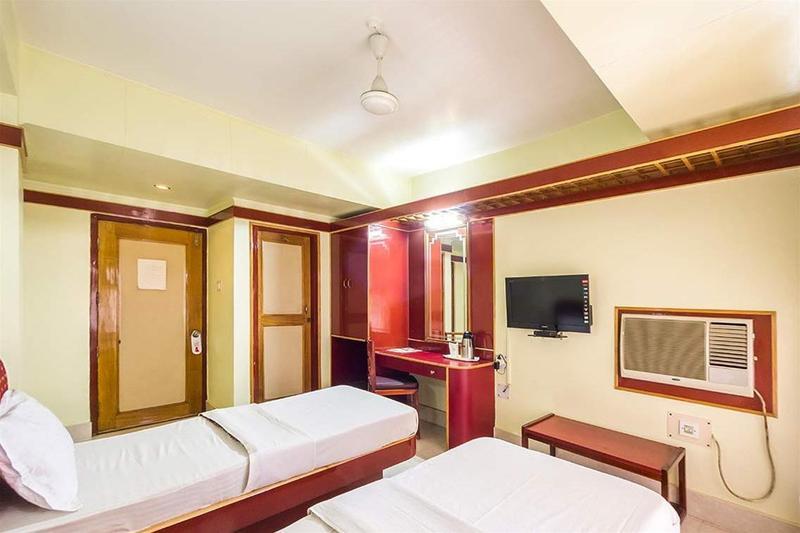 President Hotel Guwahati Buitenkant foto
