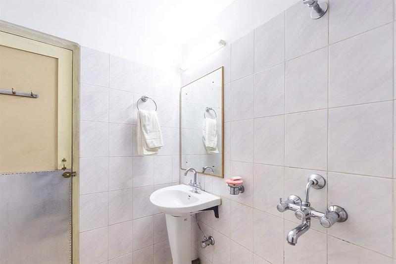 President Hotel Guwahati Buitenkant foto